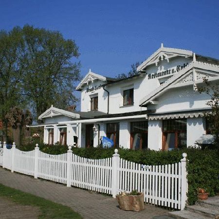 Strand-Hotel Lobbe Esterno foto